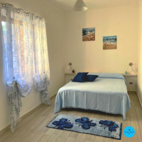 Sisters House, free parking place Tropea